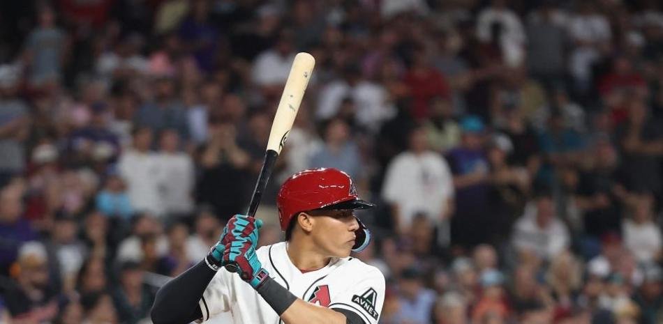 José Fernández conecta 2 jonrones en su debut en las mayores y Diamondbacks se imponen 7-5