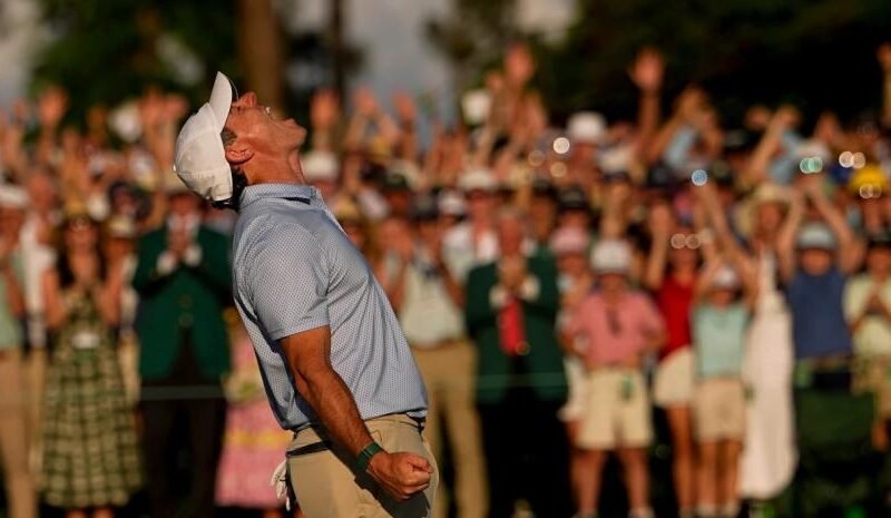 Rory McIlroy gana el Masters por 2do. año seguido y se une Nicklaus, Faldo y Woods