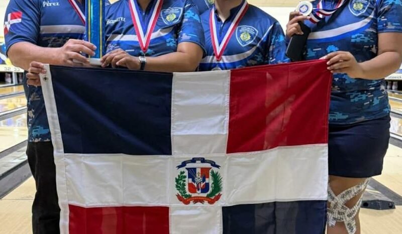 Policía Nacional gana competencia internacional de boliche en Puerto Rico