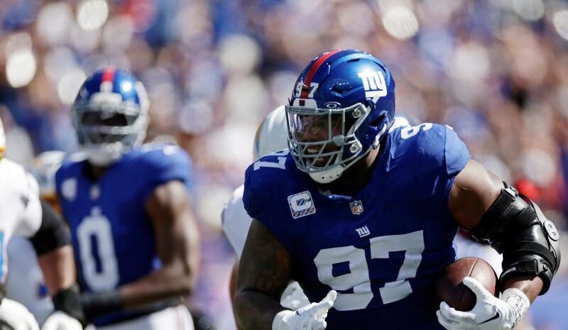 Bengals adquieren a Dexter Lawrence de los Giants por décima selección del draft