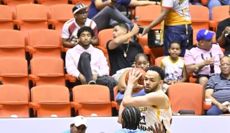 García, Farley y Hall conducen Metros a superar fácil a los Titanes