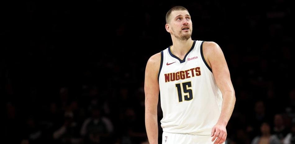 Jokic quiere ser 'Nuggets para siempre', pero la eliminación lo pone a pensar