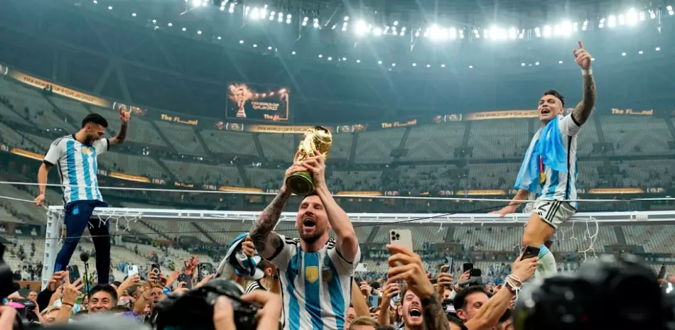 Messi y Prestianni en la lista preliminar de Argentina para la Copa Mundial
