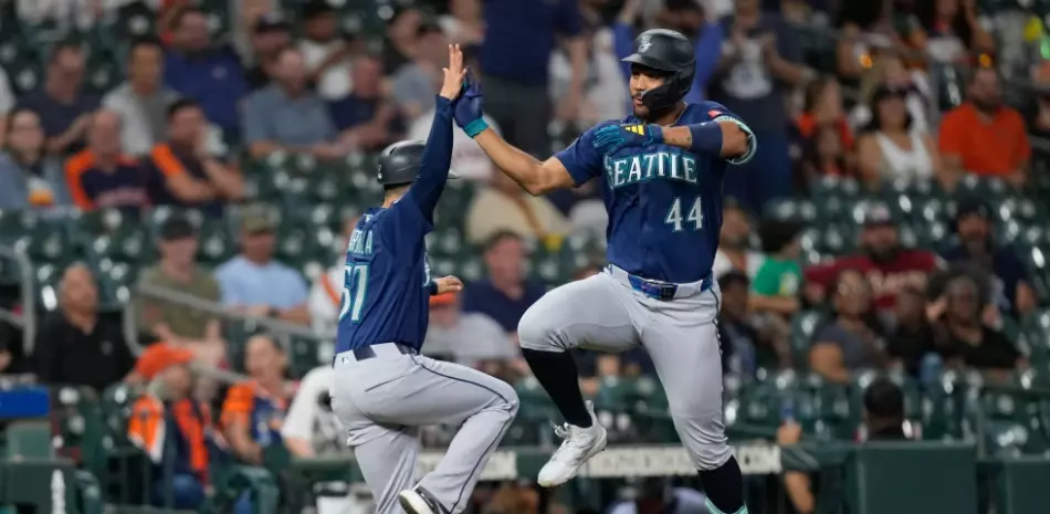 Julio Rodríguez conecta jonrón, Marineros le han ganado ocho seguidos a los Astros