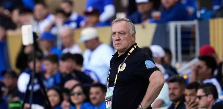 Curazao vuelve a contratar a Dick Advocaat como técnico para la Copa Mundial
