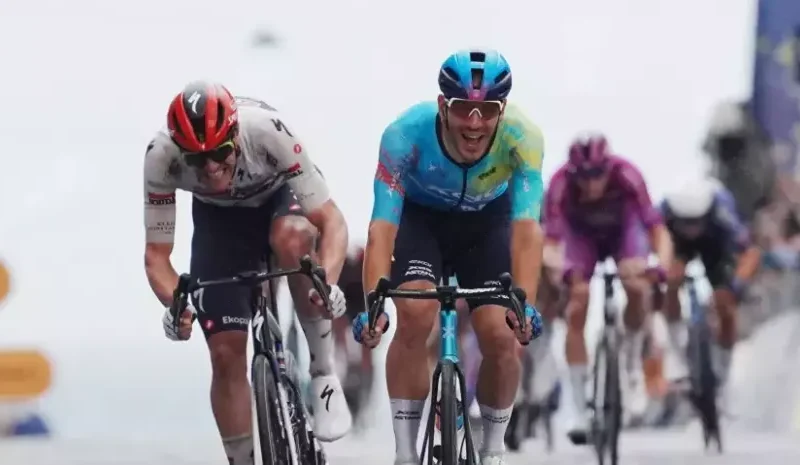 Ballerini esquiva caída y logra primera victoria de etapa en el Giro de Italia