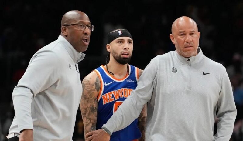Mike Brown fue contratado para entrenar a los Knicks para este momento