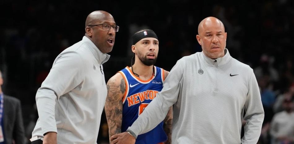 Mike Brown fue contratado para entrenar a los Knicks para este momento