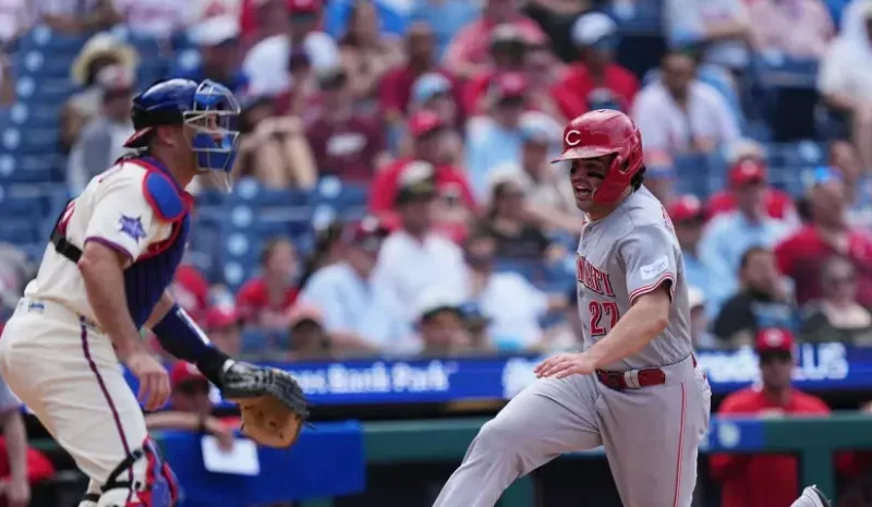 Nathaniel Lowe empuja tres carreras y los Rojos vencen