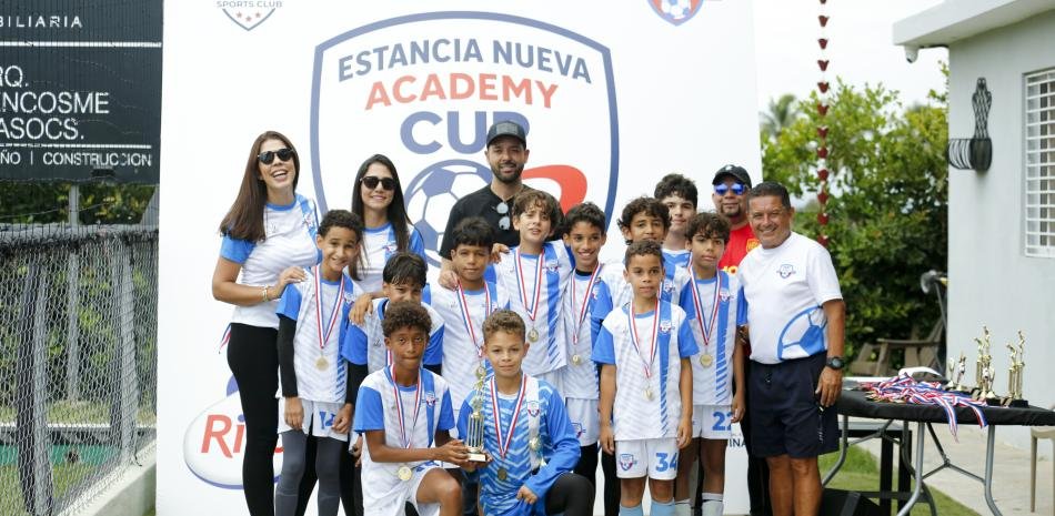 Estancia Nueva SC, Jonathan Faña y Pueblo Arriba campeones en Estancia Nueva Academy Cup