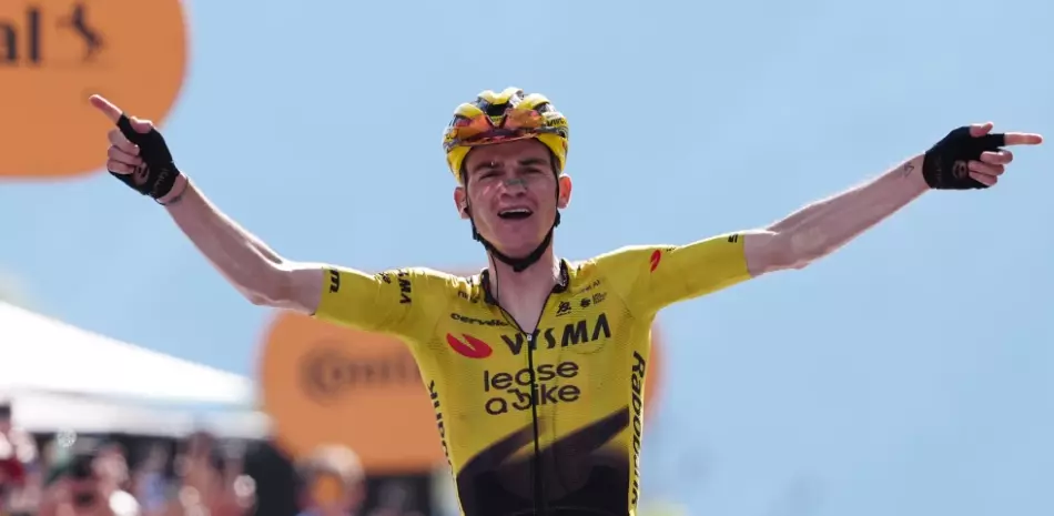 Kuss gana en solitario la etapa más dura del Giro a Italia y Vingegaard sigue delante