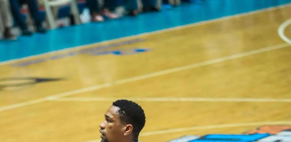 Titanes, en noche de debuts, logran triunfo sobre Héroes en fase de eliminación de LNB