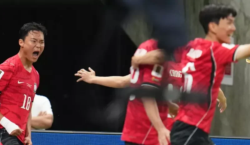 Surcorea remonta para superar 2-1 a República Checa en la Copa Mundial de la FIFA