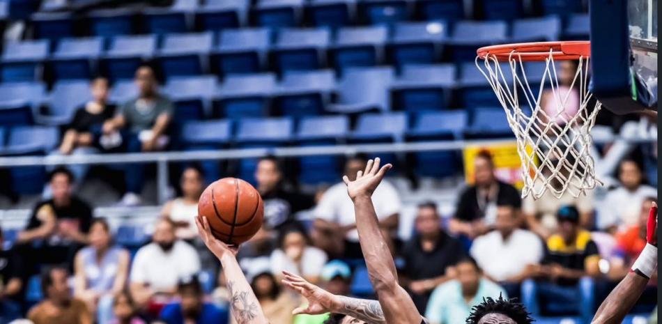 Metros-avanza-a-la-semifinal-tras-vencer-a-los-Reales-con-destacada-actuacion-de-Cracknell_.jpg